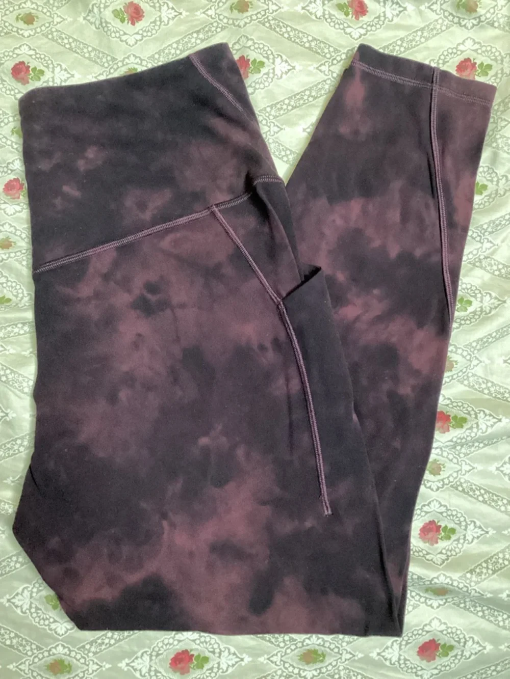 Lululemon Tie-Dye High-Waist Leggings - Plum/Black 12 - Picture 4 of 9
